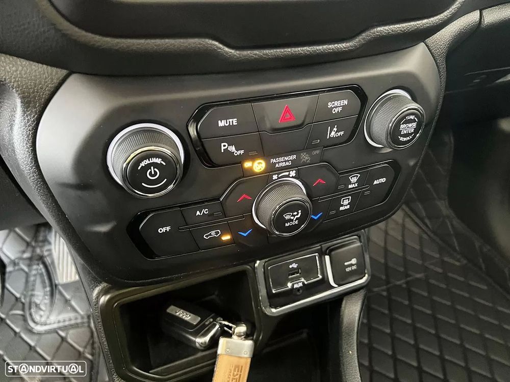 Jeep Renegade 1.0 T Limited - 13