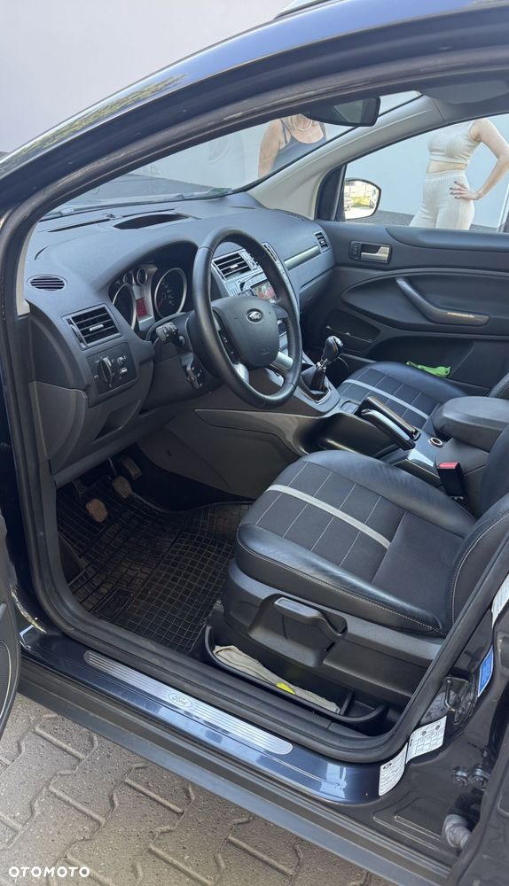 Ford Kuga 2.0 TDCi Titanium - 8