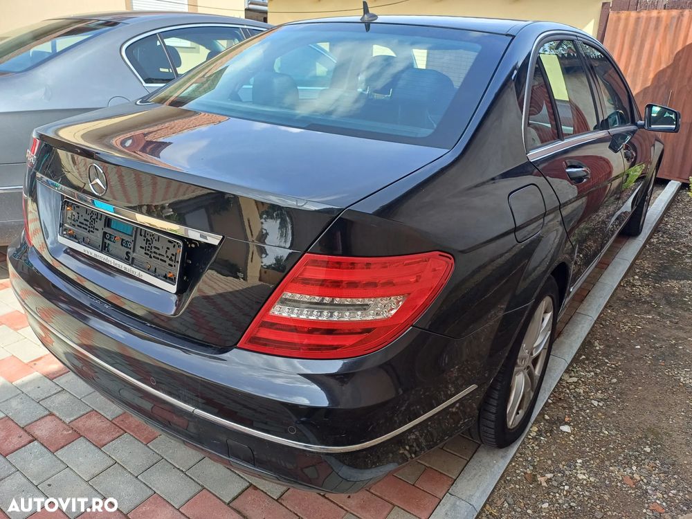 Mercedes-Benz C 180 BlueEFFICIENCY Avantgarde - 11