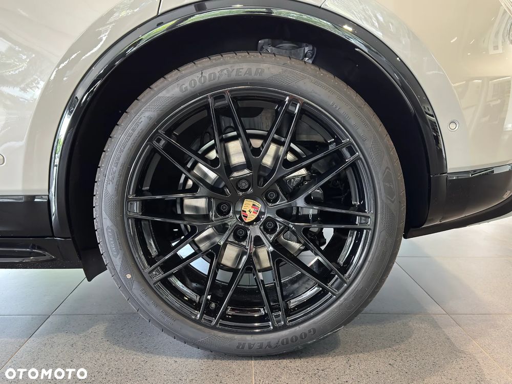 Porsche Macan GTS 100kWh - 11