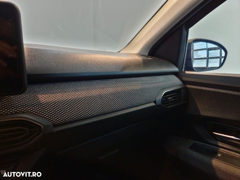 Dacia Logan TCe 90 MT6 Comfort - 25