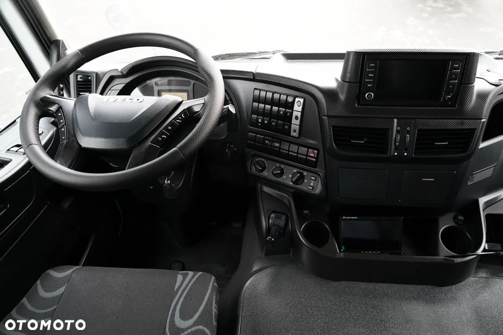 Iveco TRAKKER 450 / 8x4 / WYWROTKA / HYDROBURTA / BORDMATIC / EURO 6 / - 30
