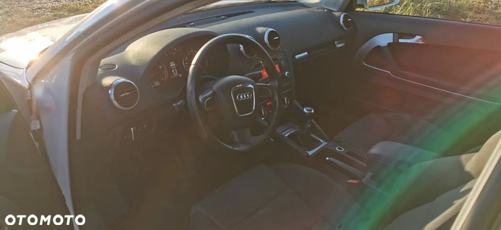 Audi A3 3-drzwiowe 1.4 TFSI Ambition - 8