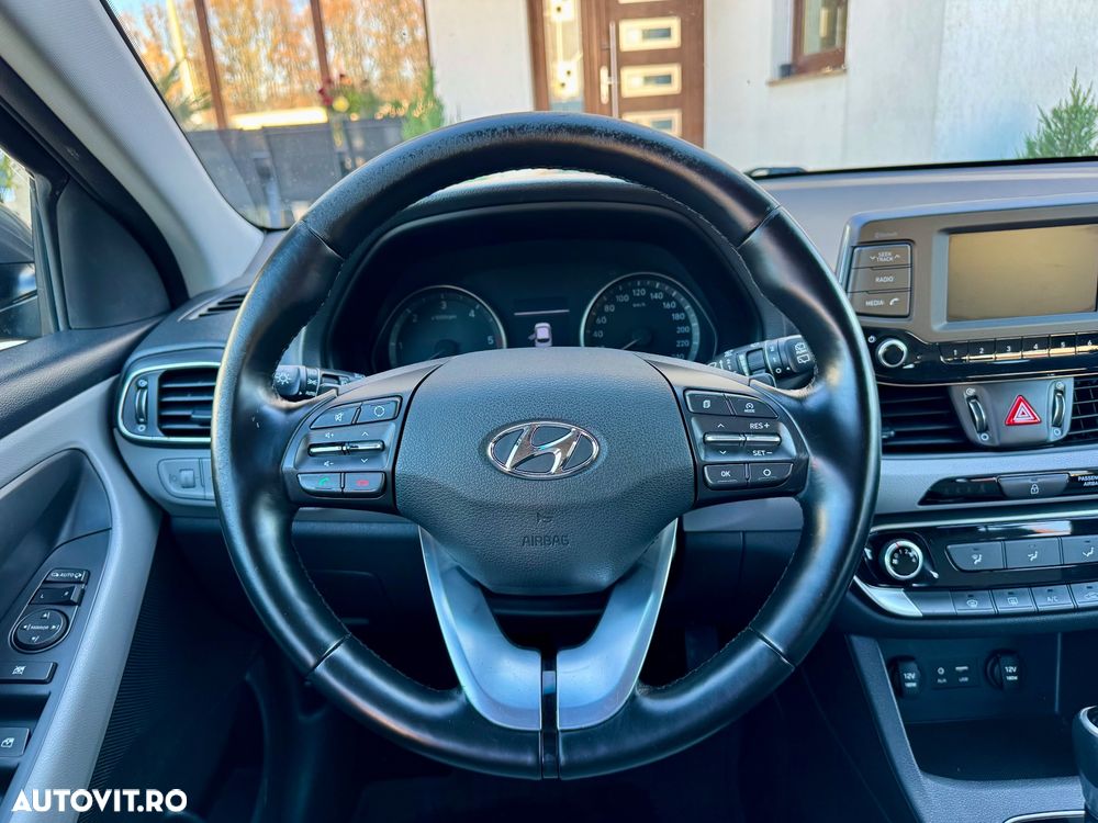 Hyundai i30 1.6 CRDI DCT Passion Plus - 19