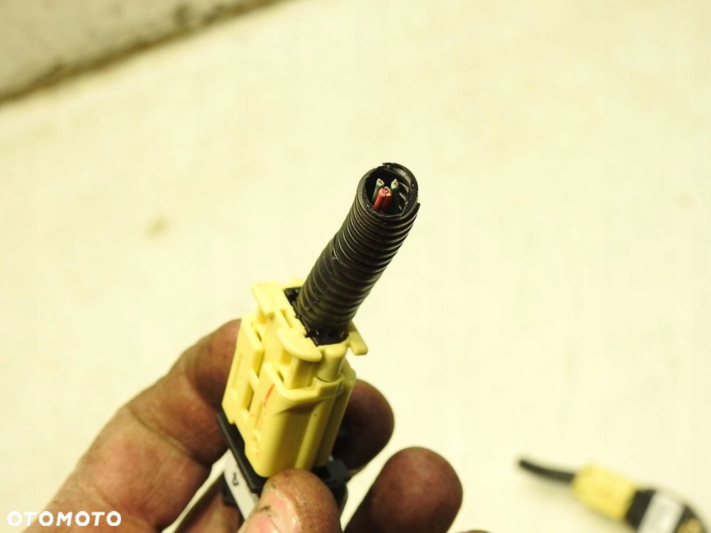 SENSOR UDERZENIA LEXUS IS II 898310P020 8983122020 - 4