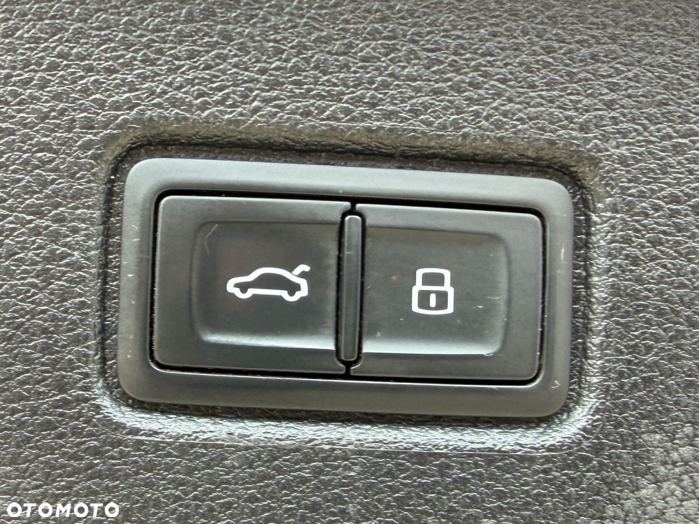 Audi Q7 50 TDI mHEV Quattro S Line Tiptr - 32