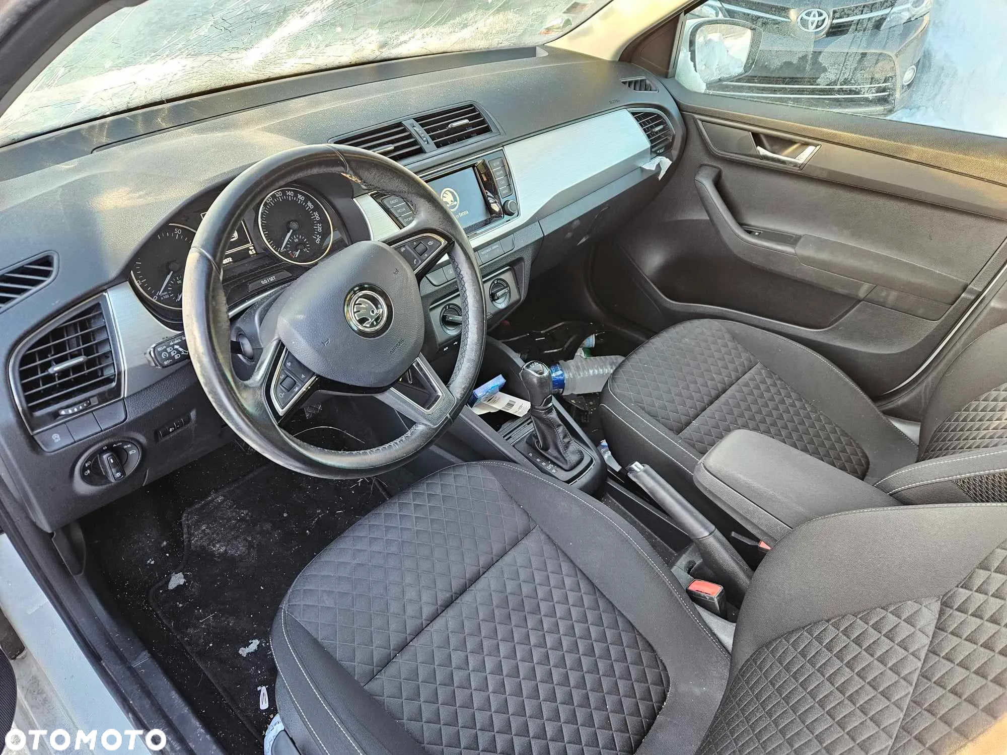 Skoda Fabia 1.0 TSI Black Edition DSG - 5