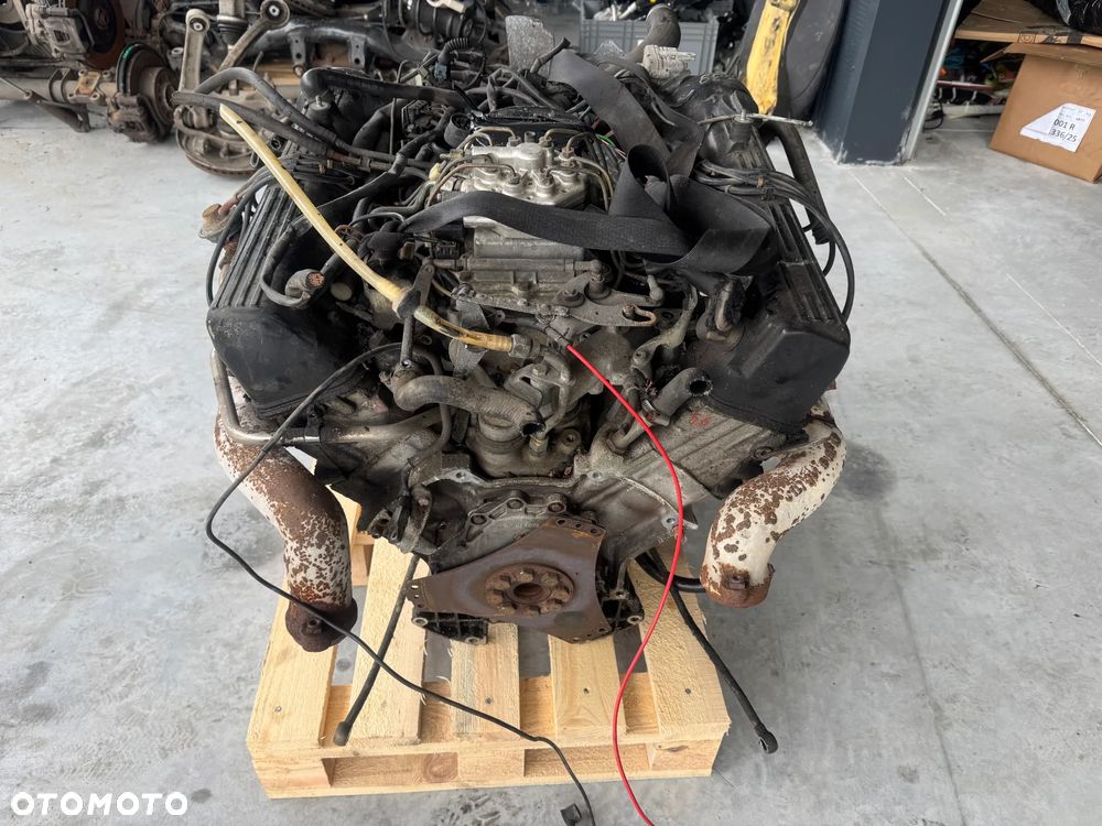 SILNIK 5.6 MERCEDES 117968 SEC 560 W126 - 8