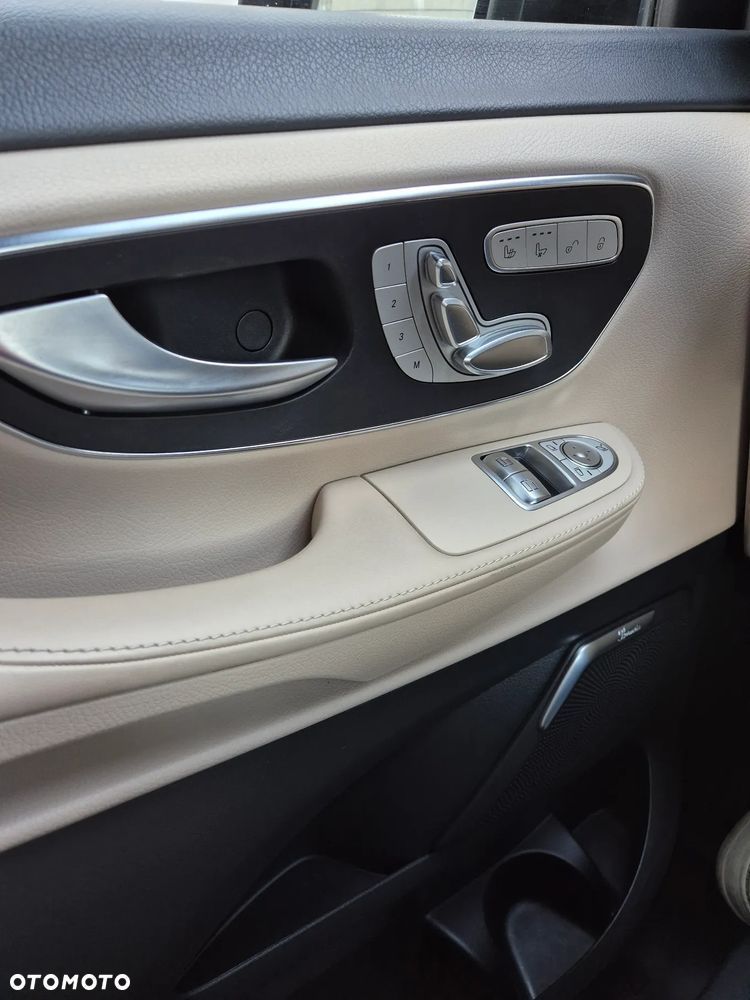Mercedes-Benz Klasa V 300 d 4-Matic Exclusive 9G-Tronic (d³ugi) - 18