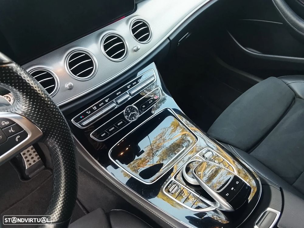 Mercedes-Benz E 220 d AMG - 11