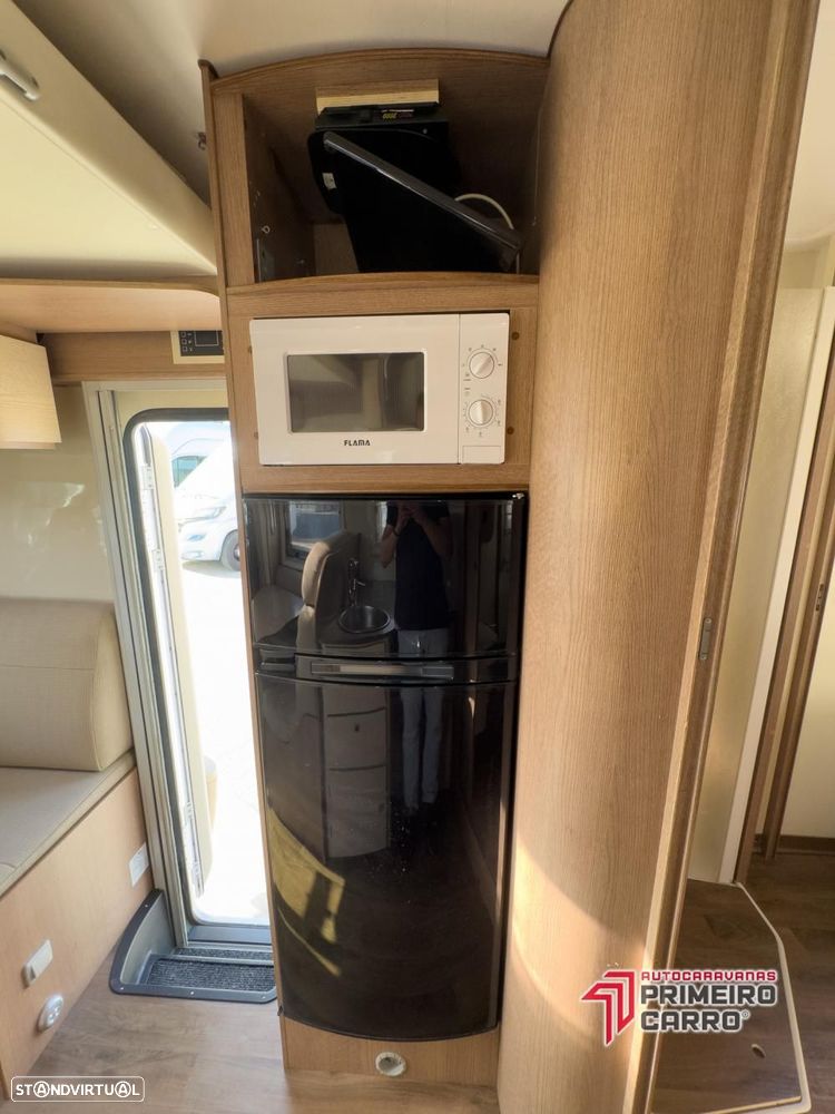 McLouis MC4 Cama central e basculante - 24