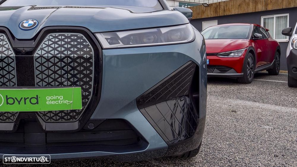 BMW iX xDrive 40 Pack Desportivo - 6