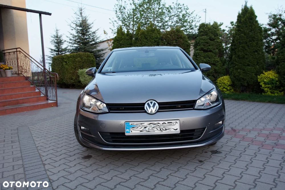 Volkswagen Golf - 3