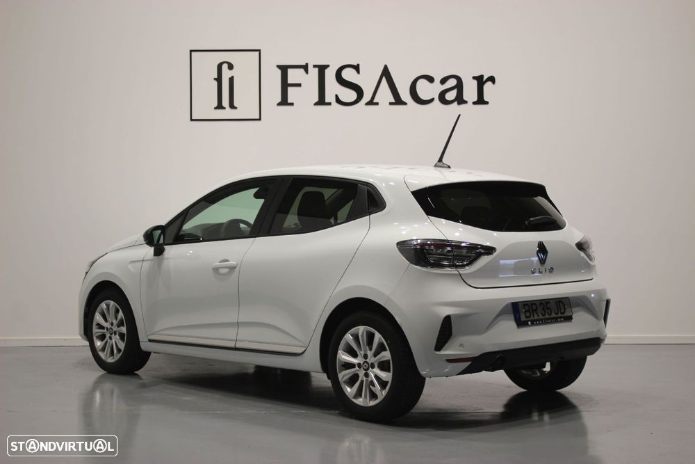 Renault Clio - 8
