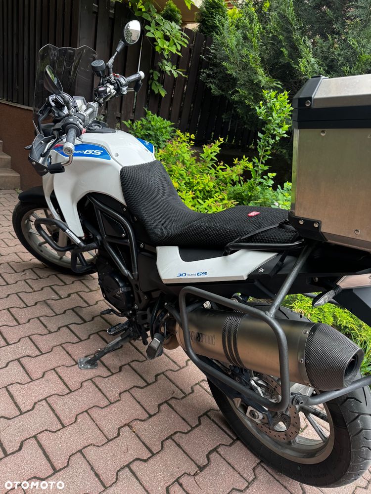 BMW F - 5