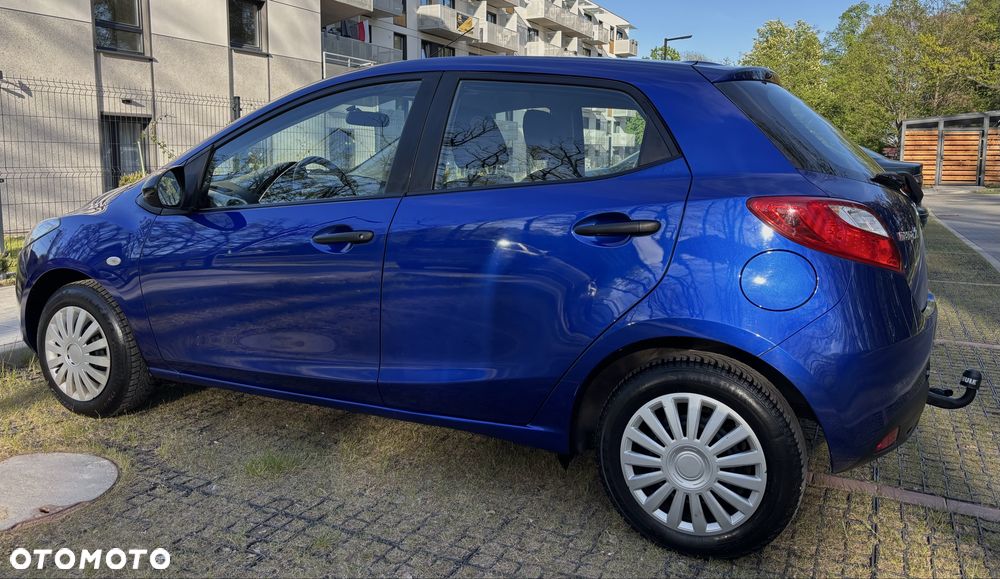Mazda 2 - 4