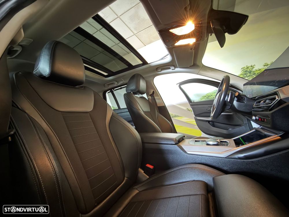 BMW 318 d Aut. Sport Line - 36
