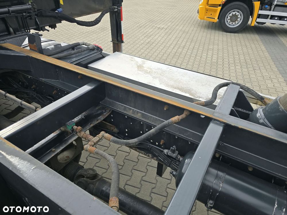 Iveco Stralis 330 EEV - 31