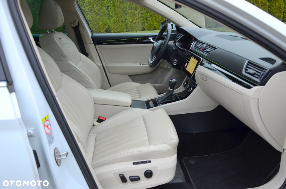 Skoda Superb 1.4 TSI Plug-In Hybrid L&K DSG - 11