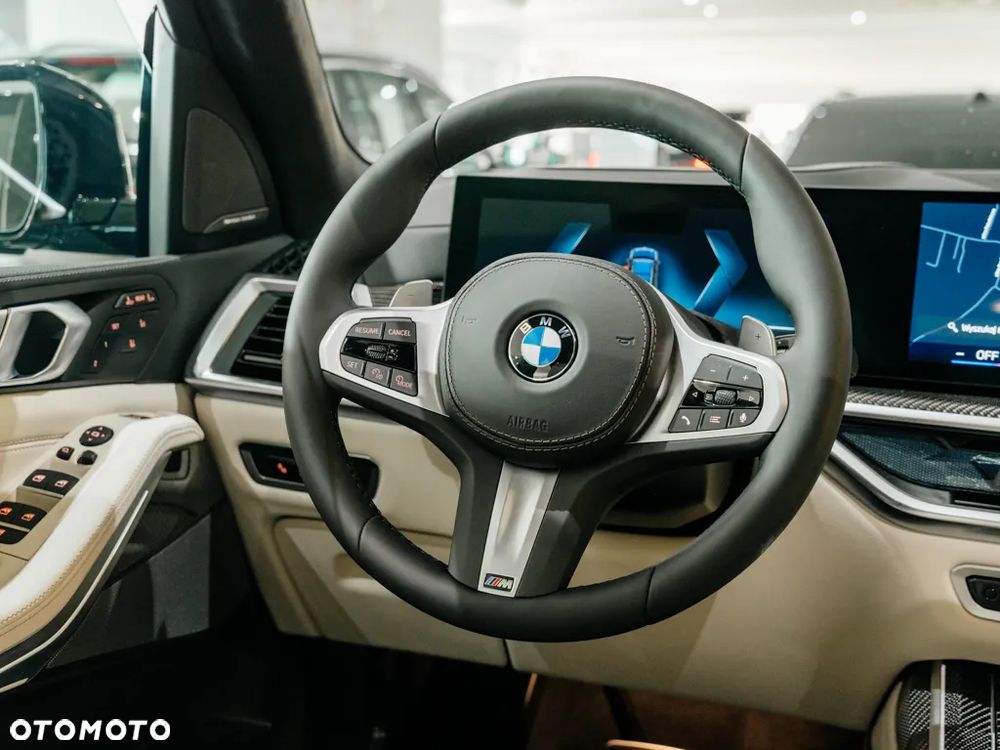 BMW X7 - 7