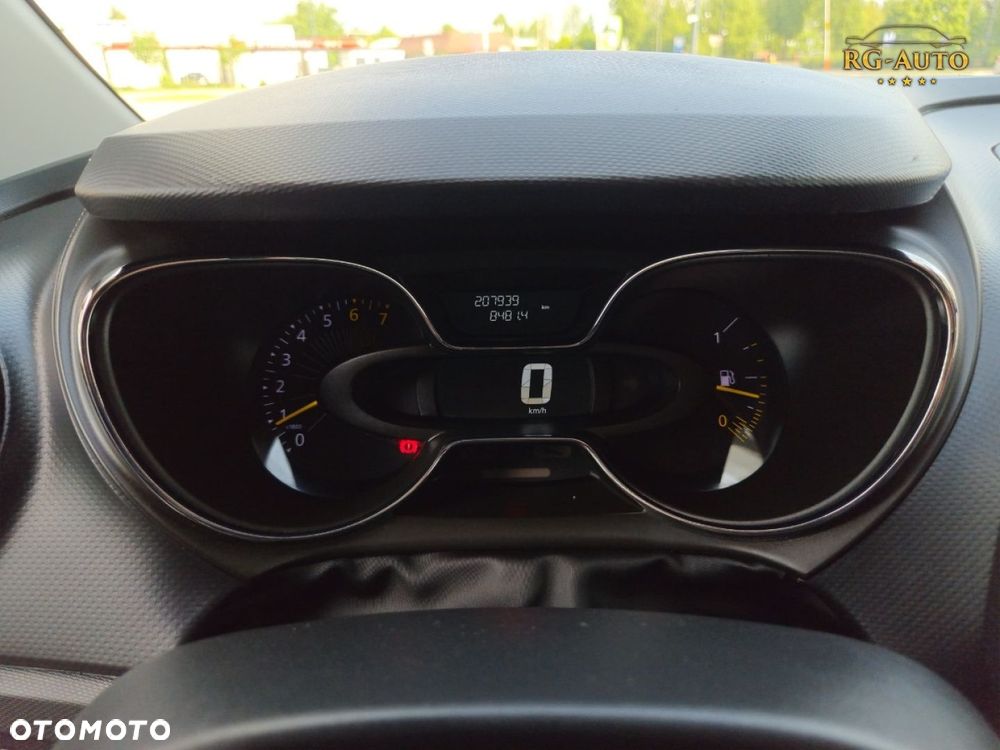 Renault Captur - 31