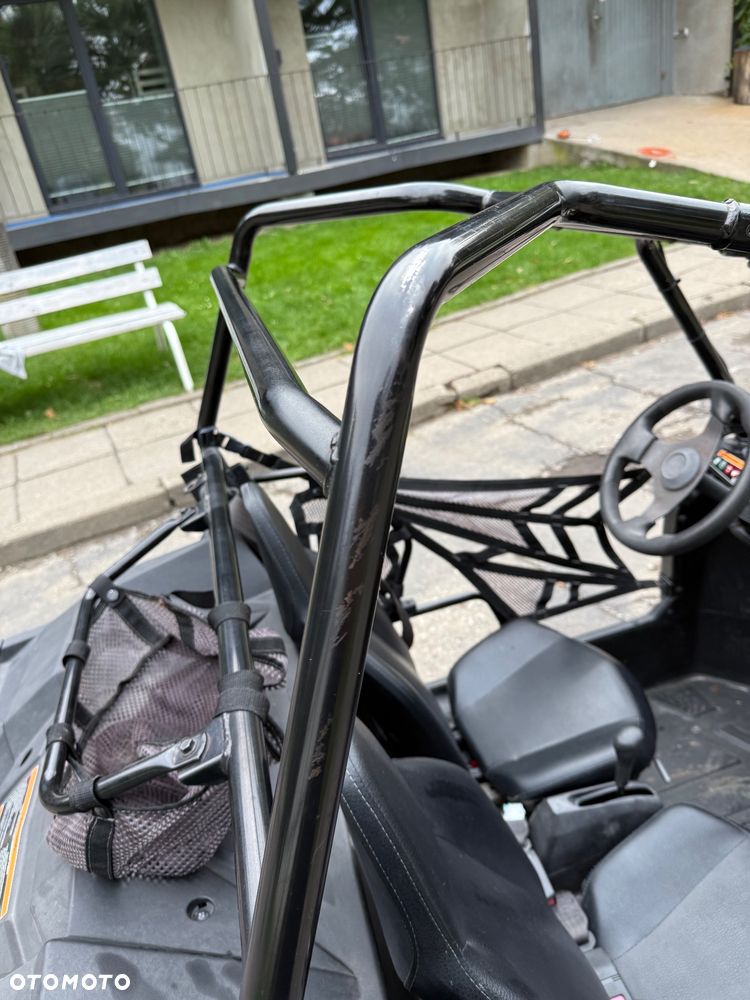 Polaris RZR - 6