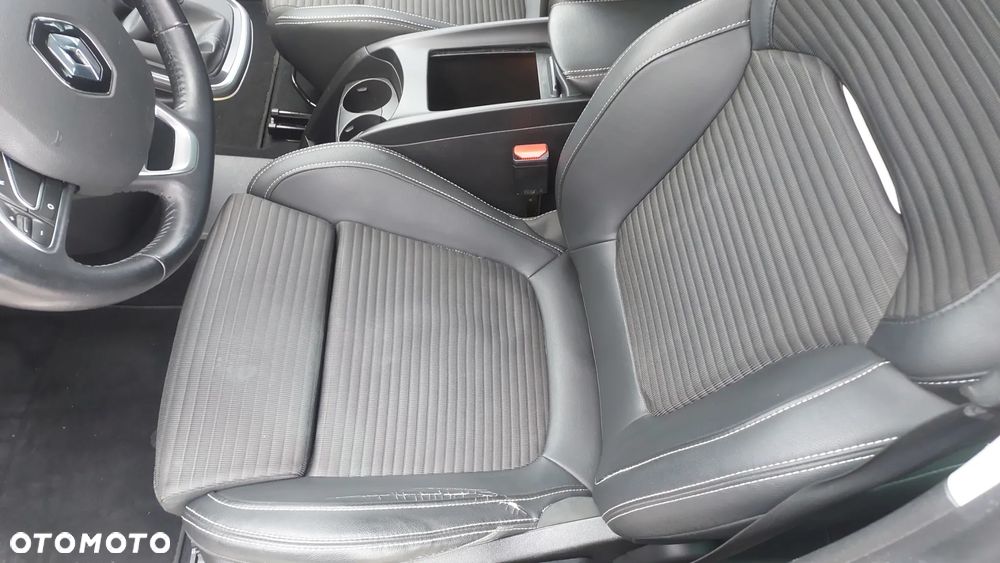 Renault Scenic TCe 115 GPF BUSINESS EDITION - 23