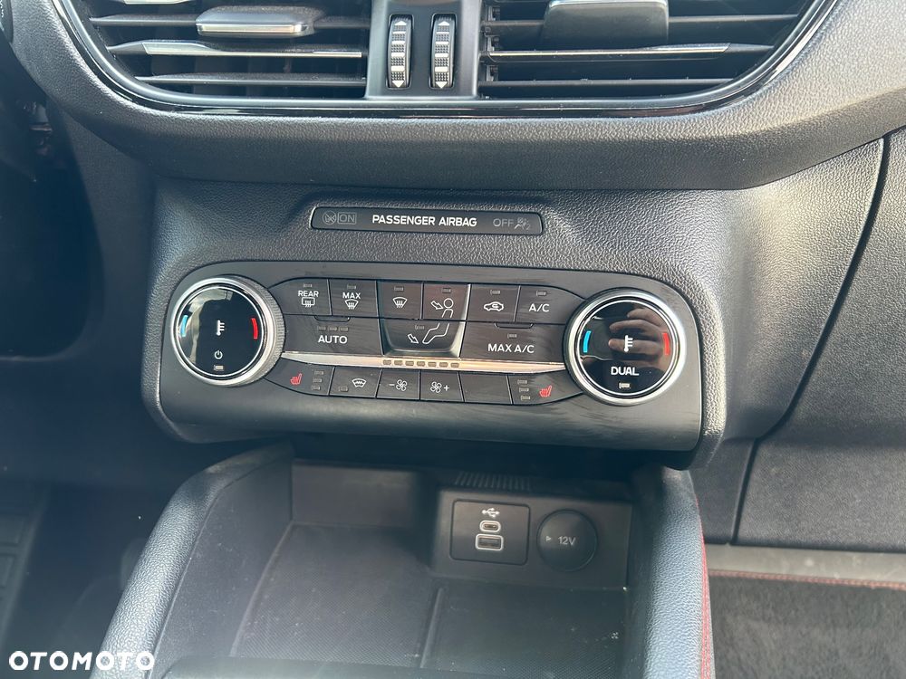 Ford Kuga 2.5 Duratec PHEV ST-LINE X - 17