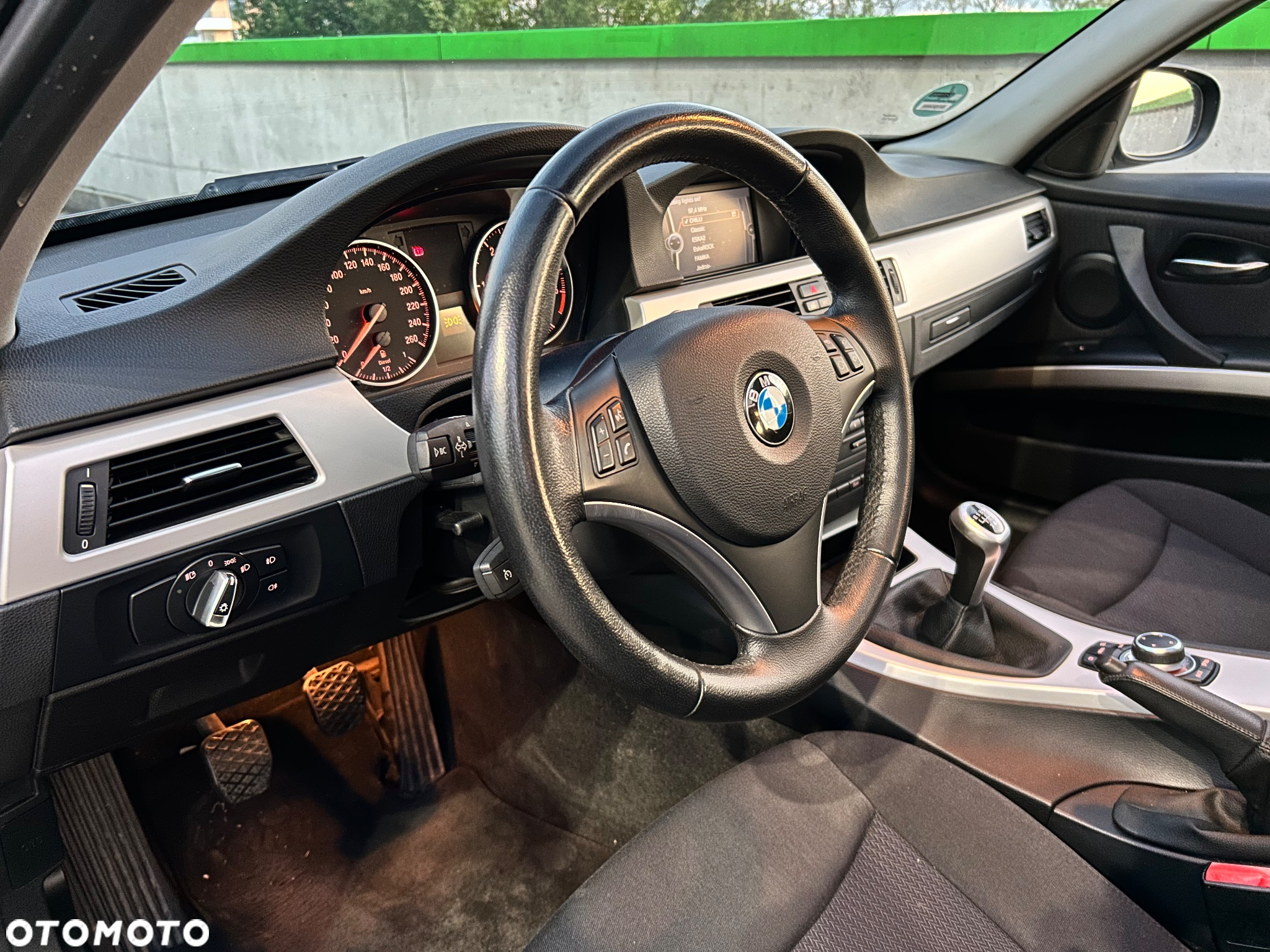 BMW Seria 3 320d DPF Touring - 17