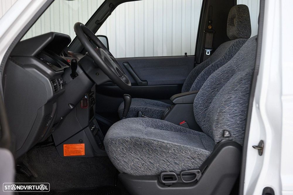 Mitsubishi Pajero 2.8 TD GLS - 30