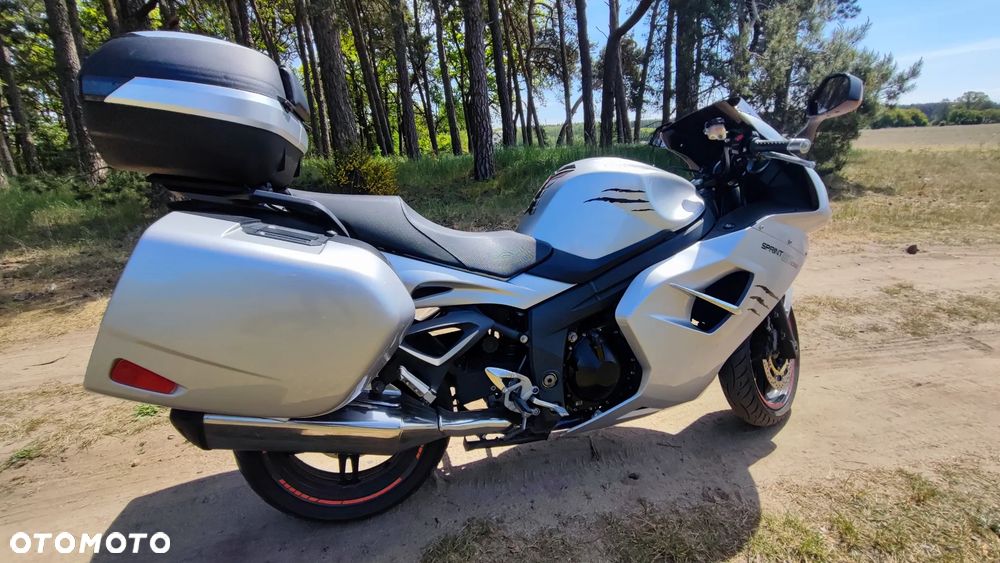 Triumph Sprint - 3