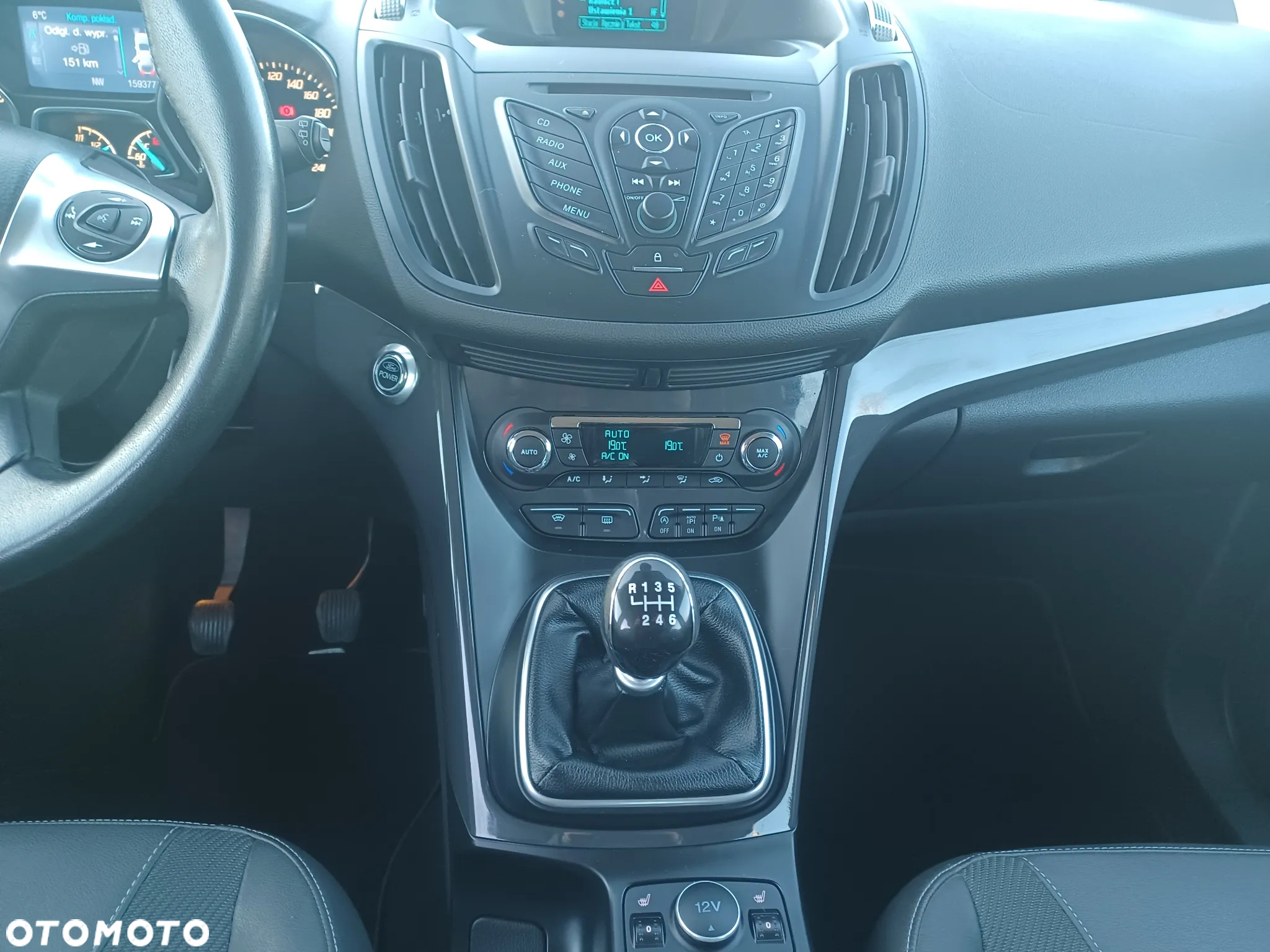Ford Kuga - 10