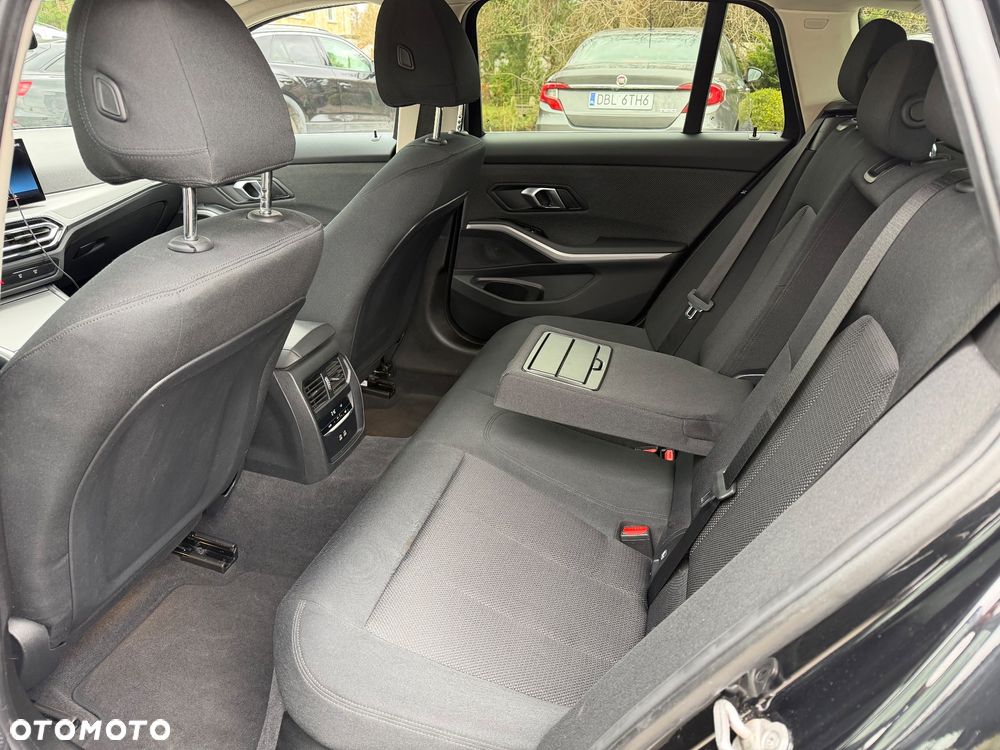 BMW Seria 3 - 11