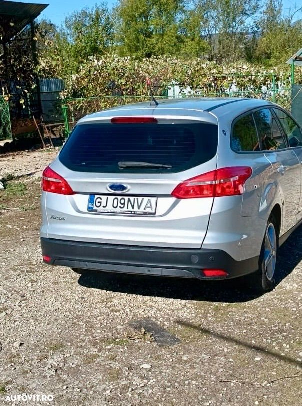Ford Focus - 4