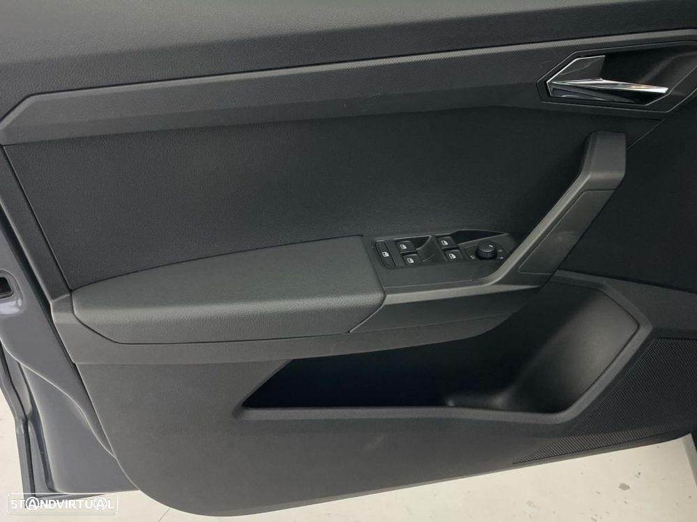 SEAT Arona 1.0 TSI FR DSG - 17