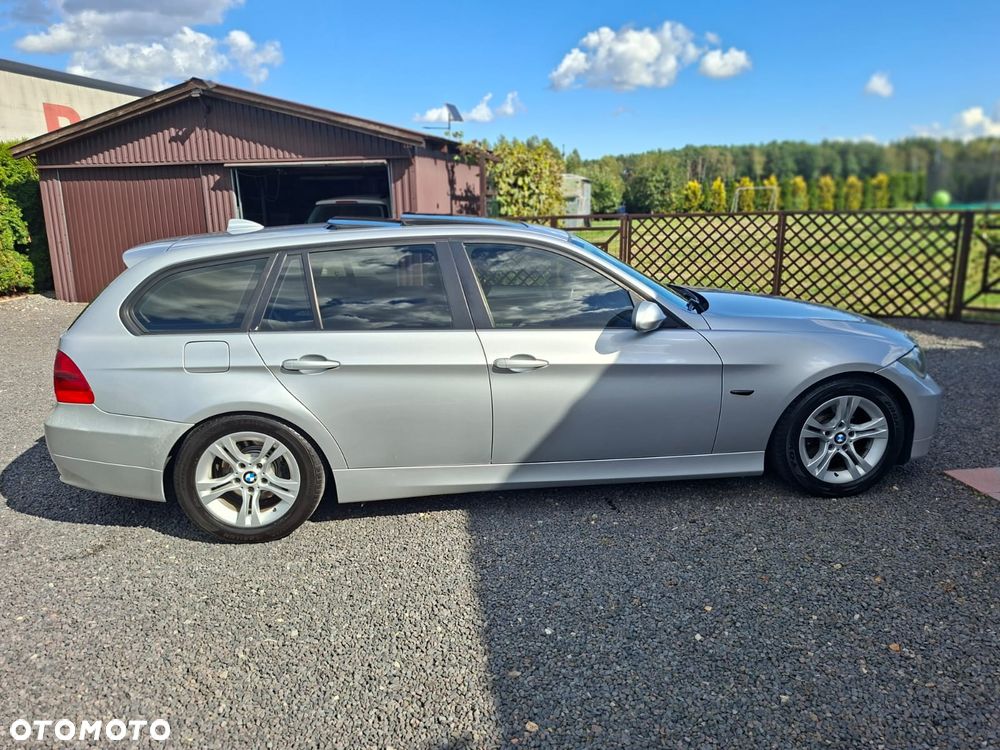 BMW Seria 3 320d - 22
