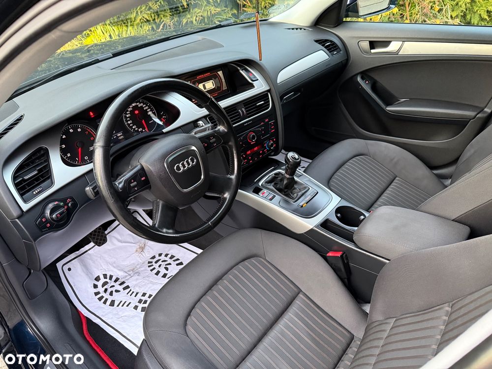 Audi A4 Avant 2.0 TFSI Attraction - 9