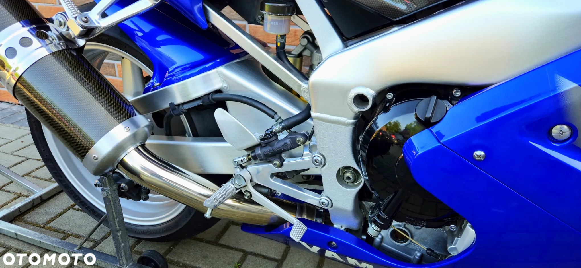 Yamaha YZF - 12