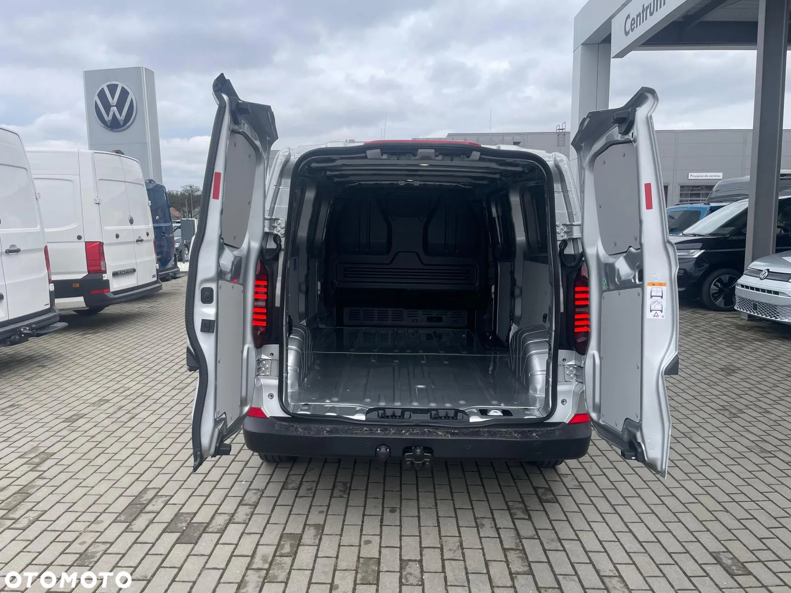 Volkswagen Transporter T7 - 10