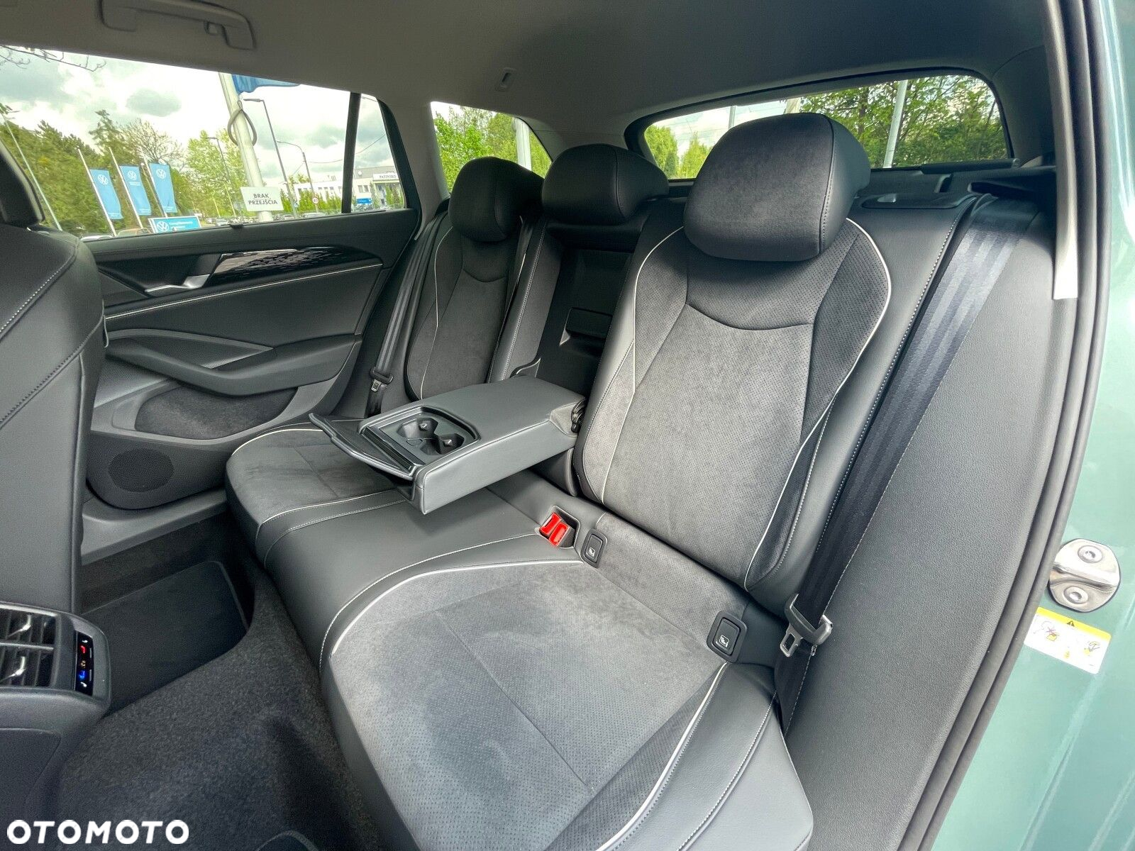 Volkswagen Passat - 26