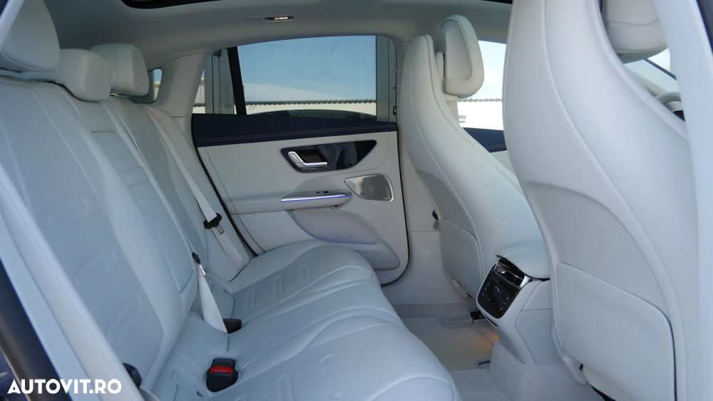 Mercedes-Benz EQE AMG 43 4MATIC - 16