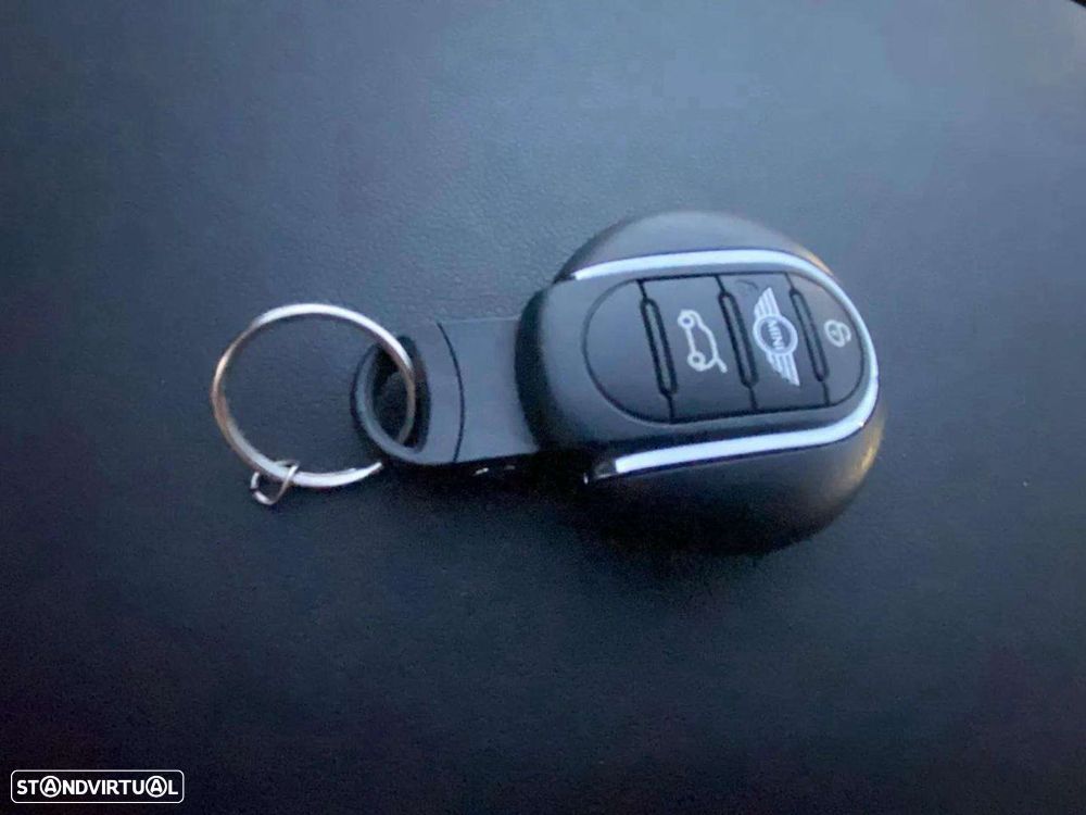 MINI Countryman Cooper D - 16