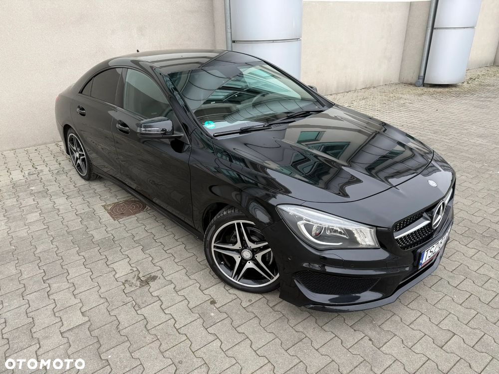 Mercedes-Benz CLA 200 AMG Line - 4