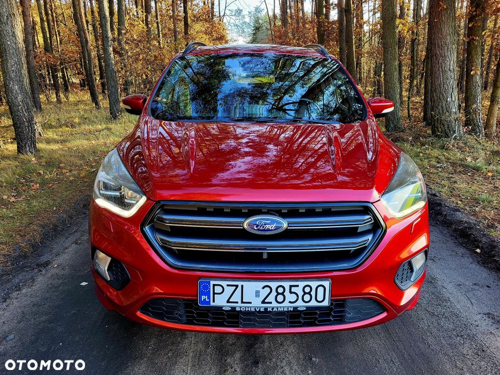 Ford Kuga 1.5 EcoBoost 2x4 ST-Line - 28