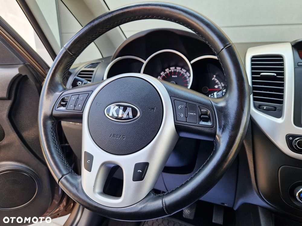 Kia Venga 1.6 CVVT Platinum Edition - 25