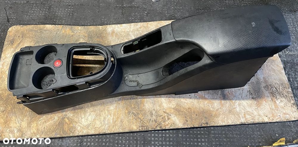 TUNEL SRODKOWY PODLOKIETNIK SEAT ALTEA - 2