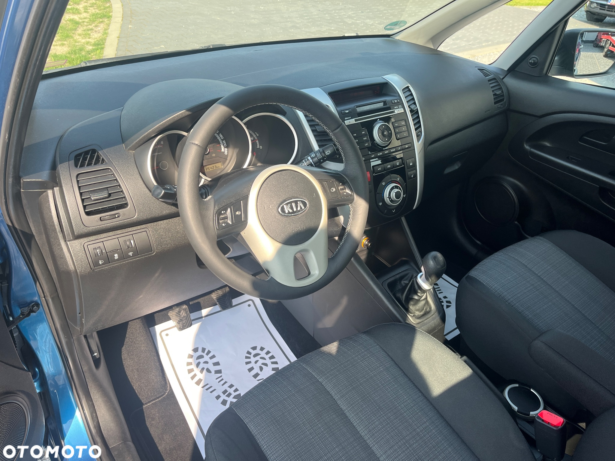 Kia Venga 1.4 CVVT ISG Vision - 20