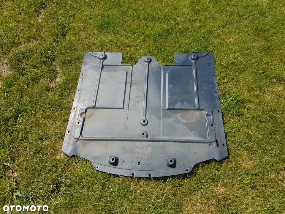 ASTON MARTIN DB9 DBS OSLONA PLYTA PRZEDNIEGO ZDERZAKA - 2
