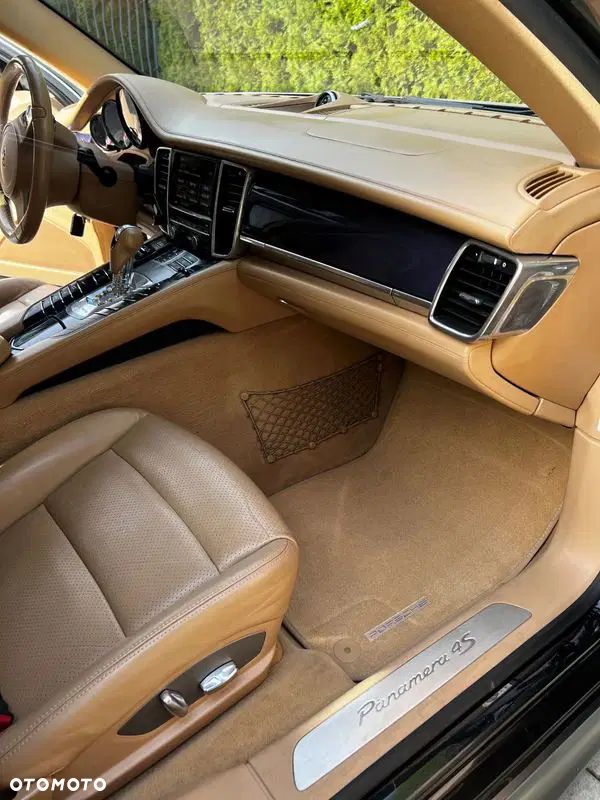 Porsche Panamera 4S PDK - 6