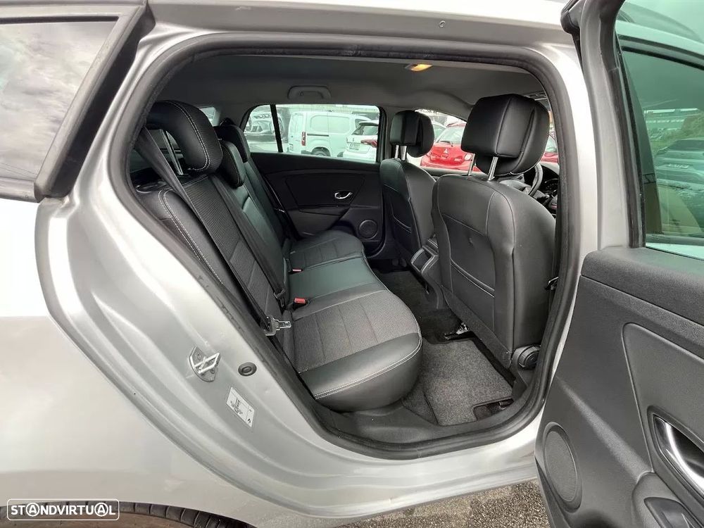 Renault Mégane Sport Tourer 1.5 dCi GT Line SS - 33